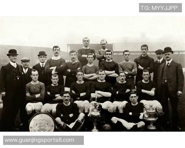 曼彻斯特联足球俱乐部的辉煌历史与未来展望解析 曼彻斯特联足球俱乐部的辉煌历史与未来展望解析